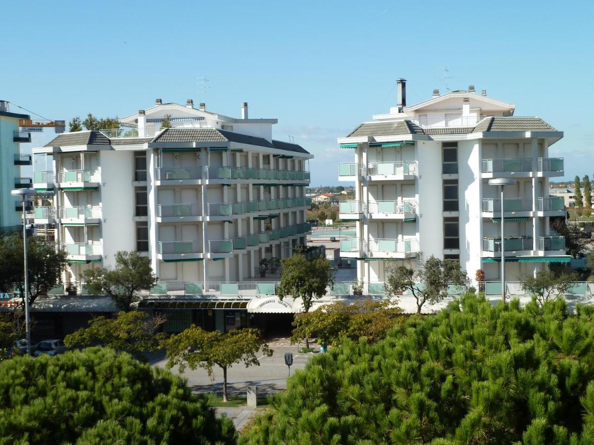 Residence Torino Lido di Jesolo Exterior foto